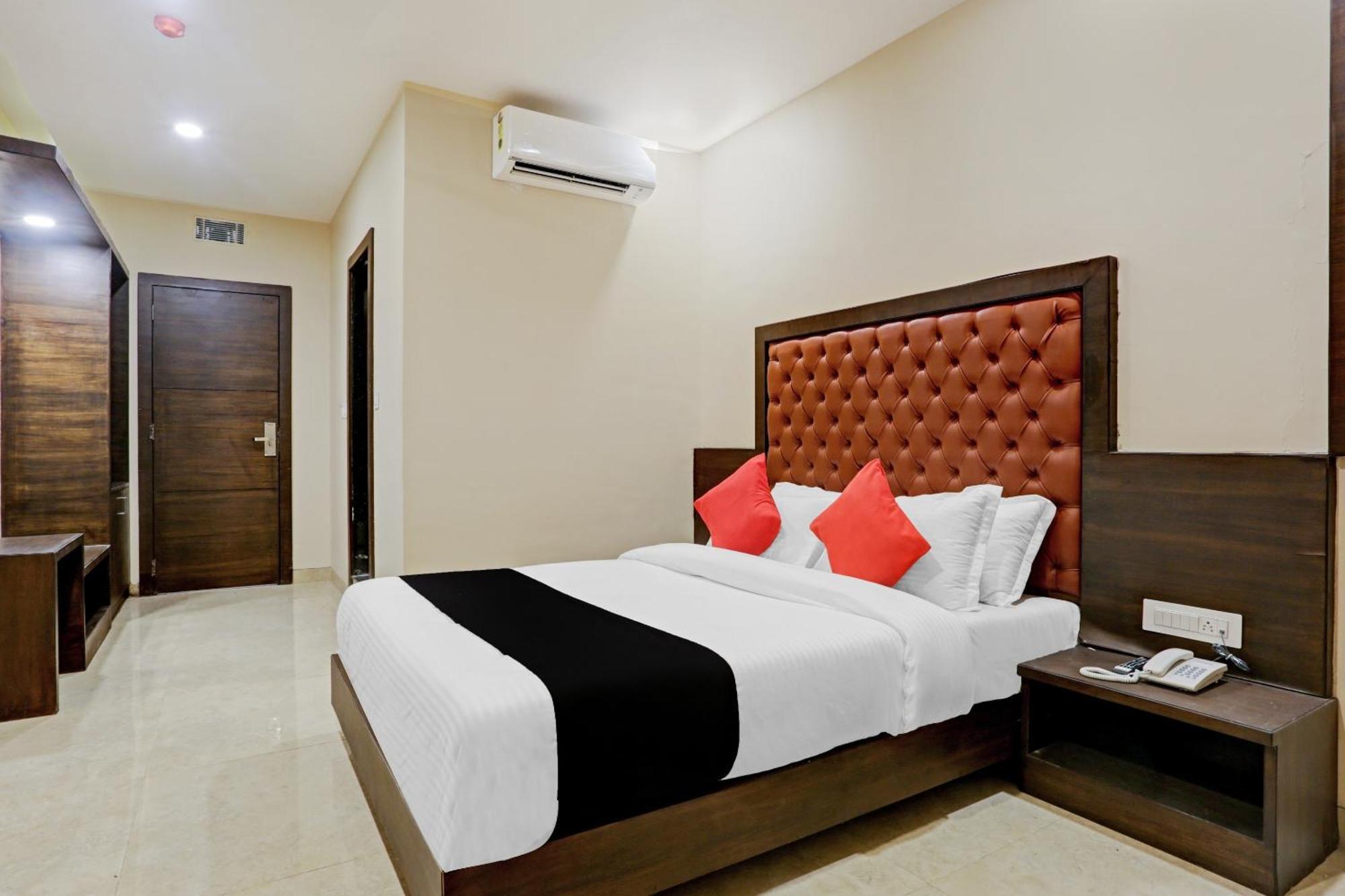 Capital O 80951 Hotel Vertigo Suite Mumbai Eksteriør bilde