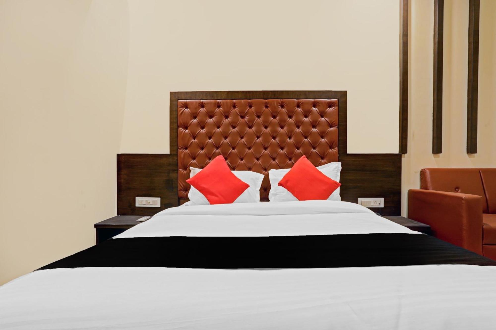 Capital O 80951 Hotel Vertigo Suite Mumbai Eksteriør bilde